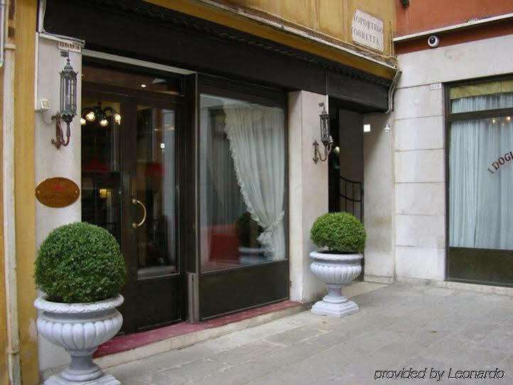 Hotel Torre Dell'orologio Venedig