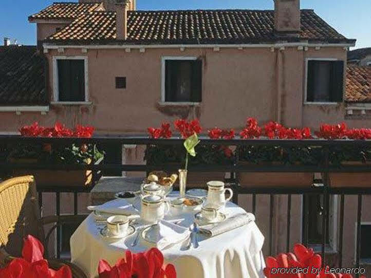 Hotel Torre Dell'orologio Venedig